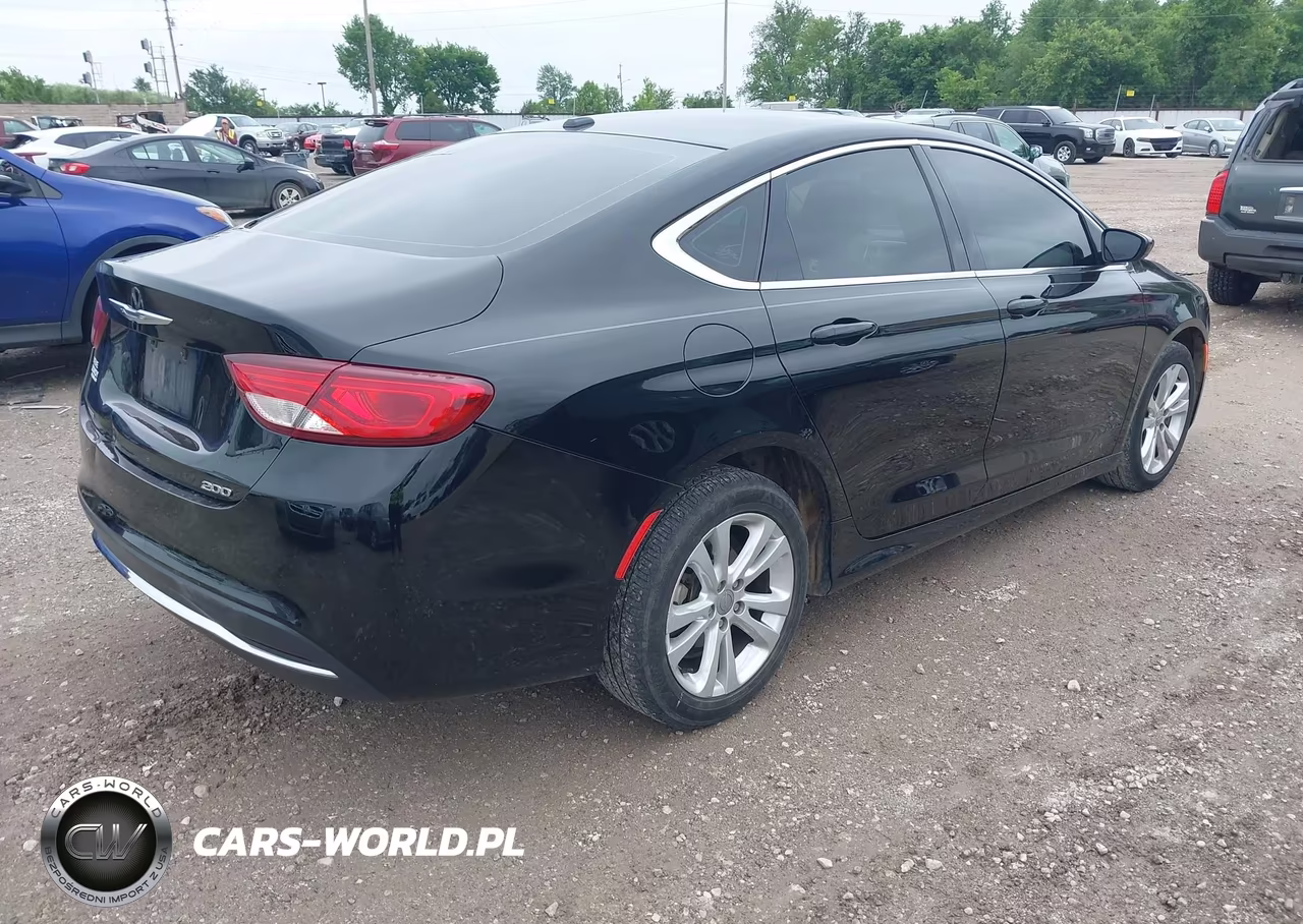 2015 Chrysler 200 Limited VIN:1C3CCCAB5FN657639 - 4