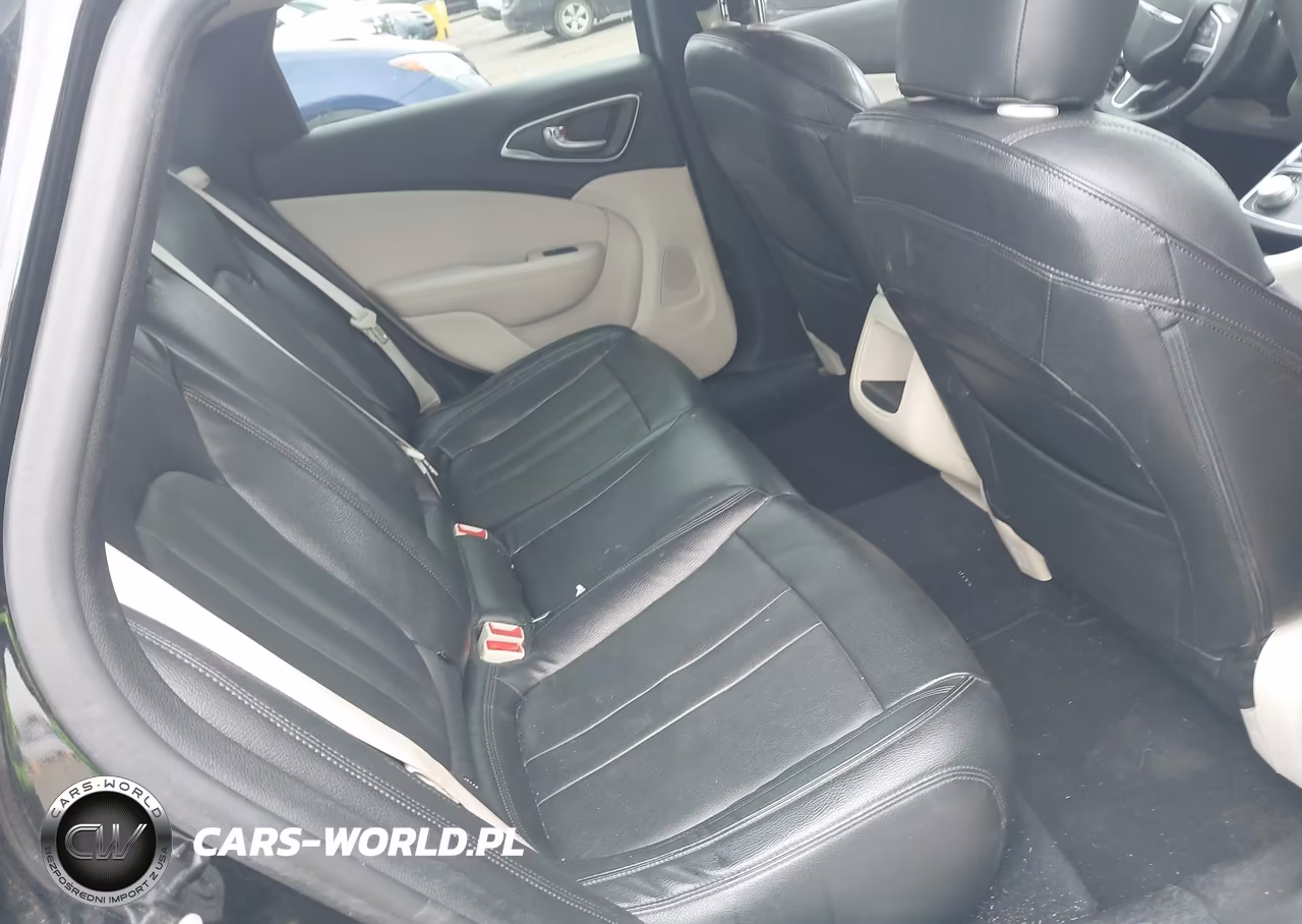 2015 Chrysler 200 Limited VIN:1C3CCCAB5FN657639 - 8