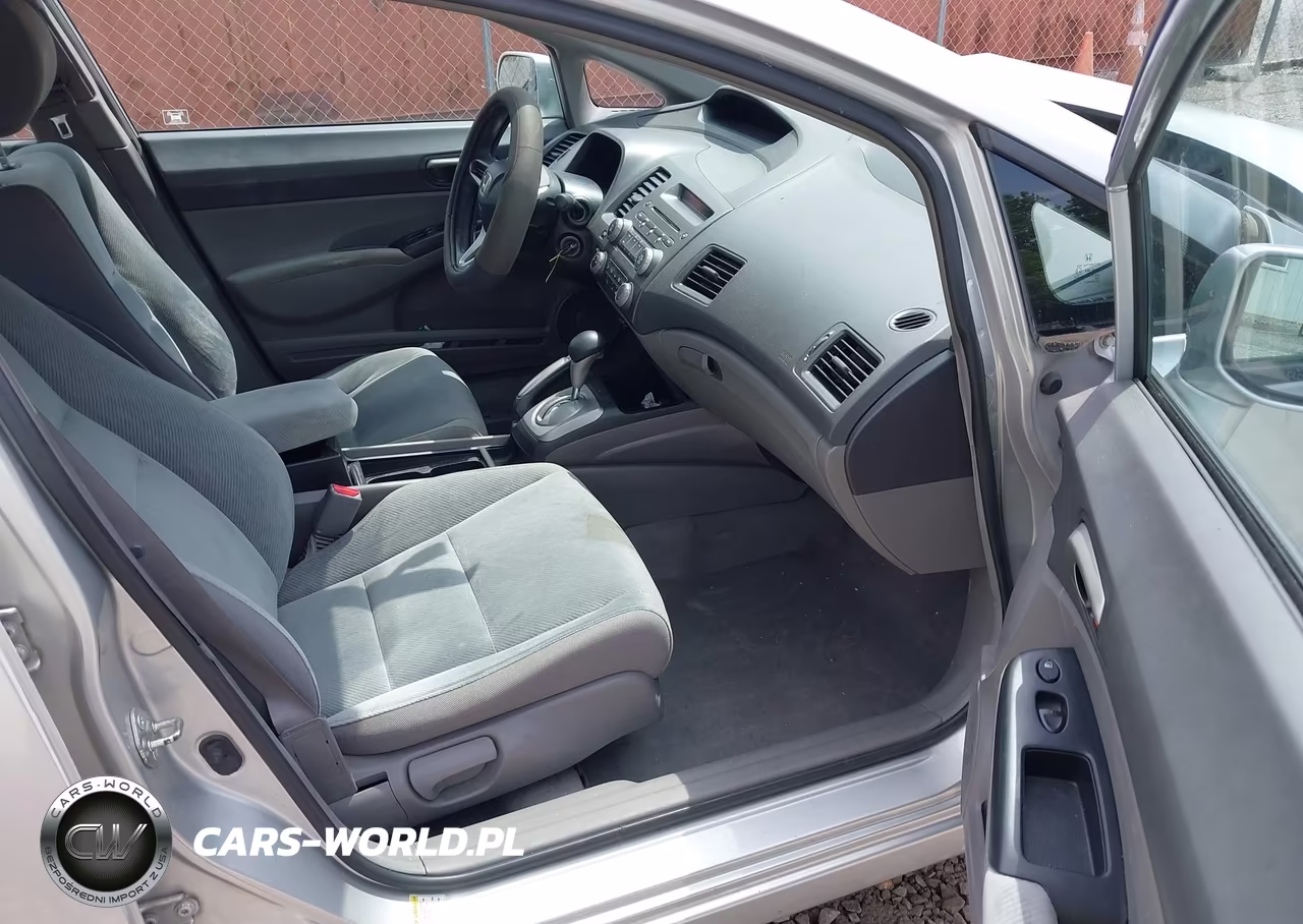2011 Honda Civic Lx VIN:2HGFA1F5XBH302752 - 5