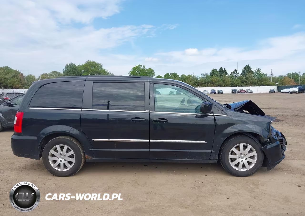 2013 Chrysler Town & Country Touring VIN:2C4RC1BGXDR690219 - 13