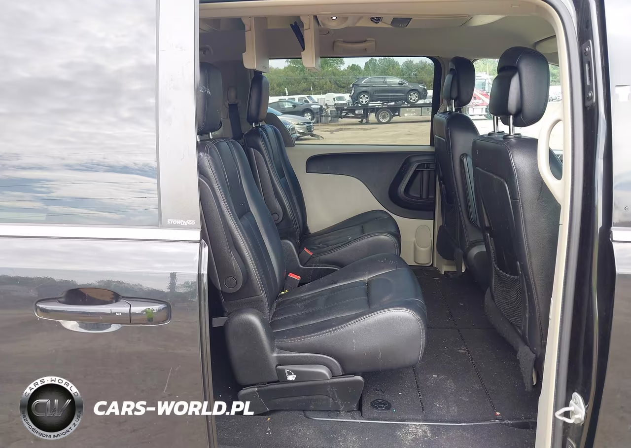 2013 Chrysler Town & Country Touring VIN:2C4RC1BGXDR690219 - 8