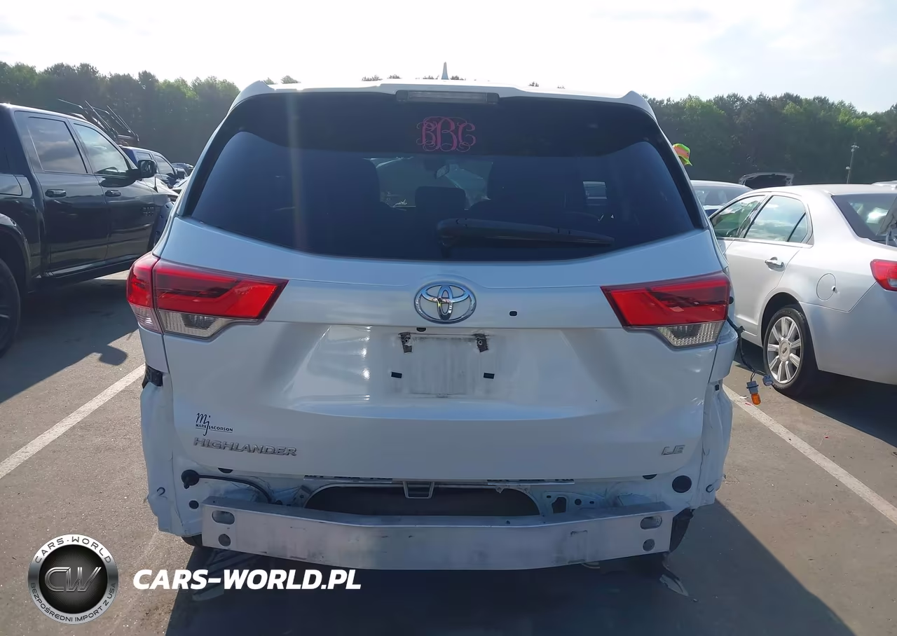 2018 Toyota Highlander Le Plus VIN:5TDZZRFH7JS267018 - 6