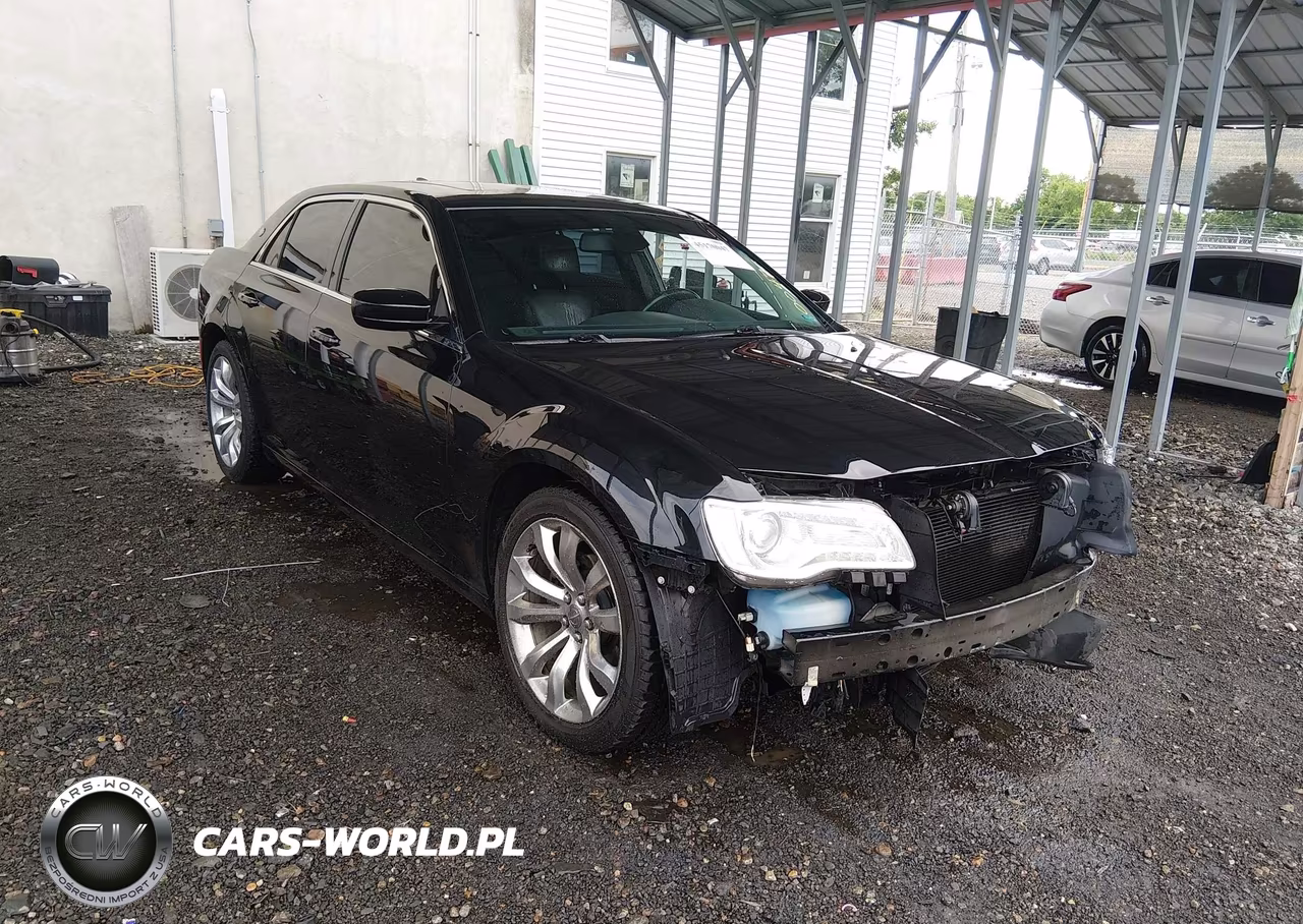 2018 Chrysler 300 Touring L – zdjęcie 1 z 16