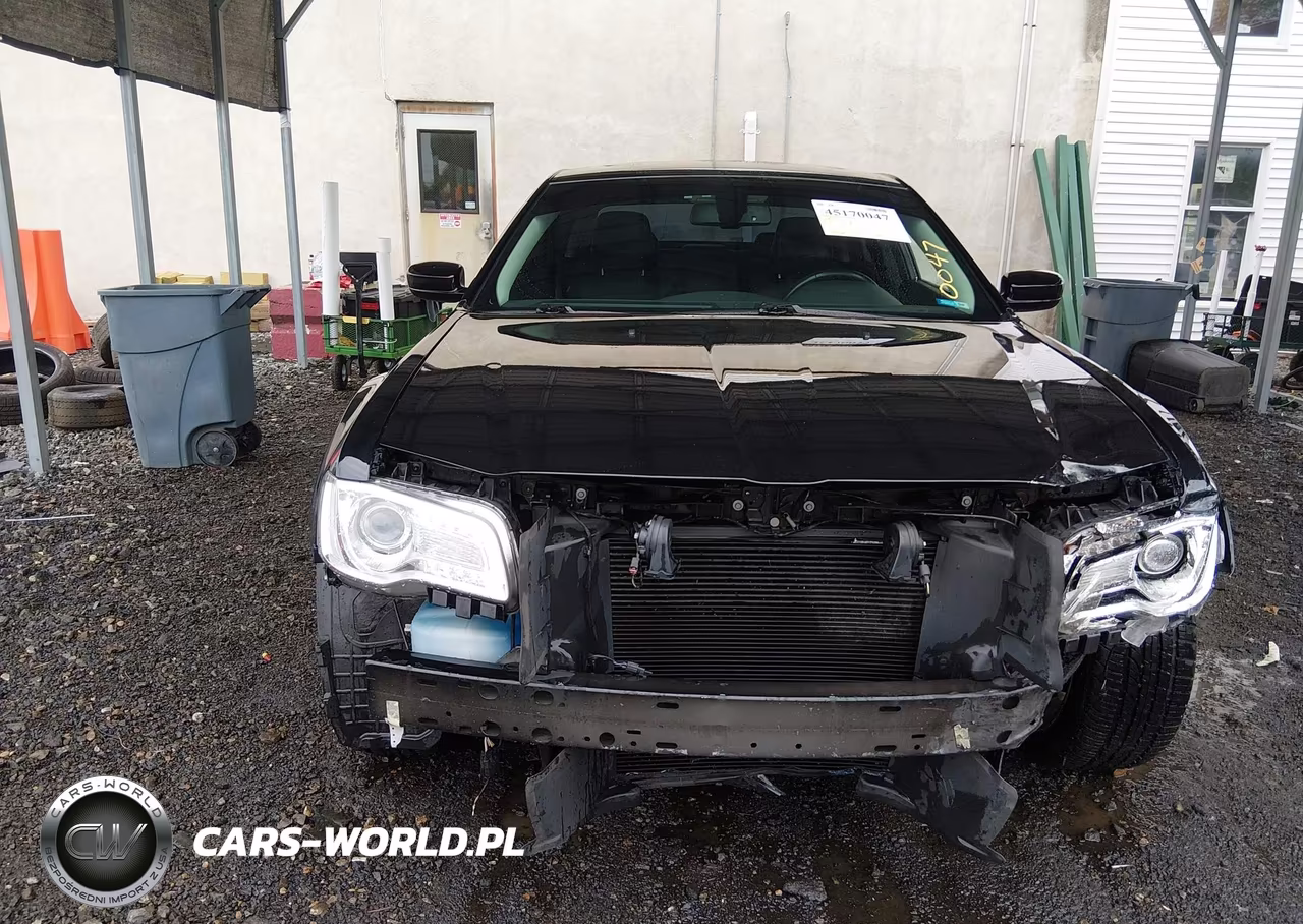 2018 Chrysler 300 Touring L VIN:2C3CCAAG3JH191162 - 12