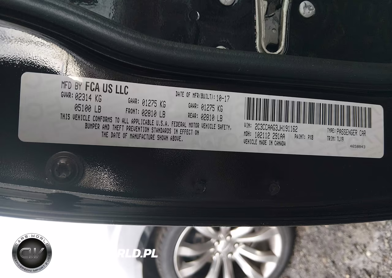 2018 Chrysler 300 Touring L VIN:2C3CCAAG3JH191162 - 9