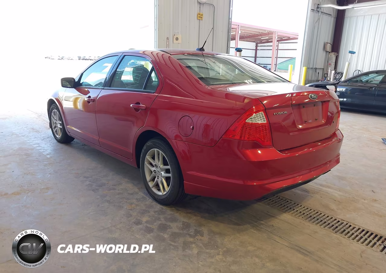 2010 Ford Fusion S VIN:3FAHP0GA8AR307629 - 3