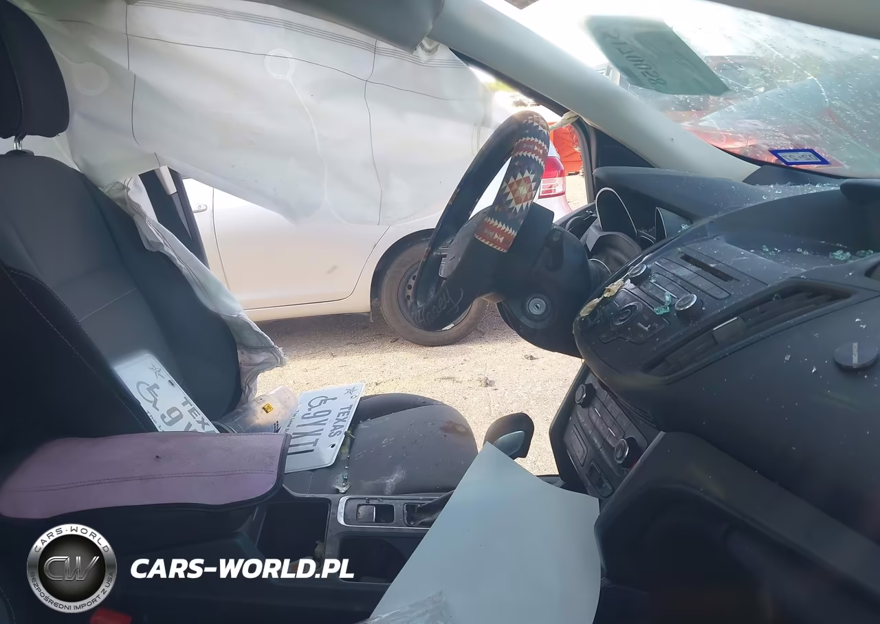 2017 Ford Escape S VIN:1FMCU0F77HUE94587 - 5