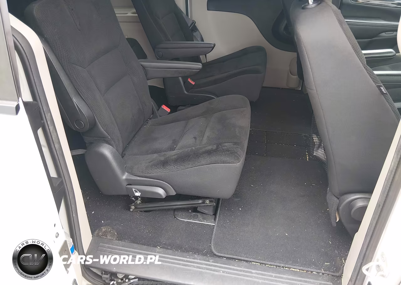 2019 Dodge Grand Caravan Se VIN:2C4RDGBG3KR742402 - 8