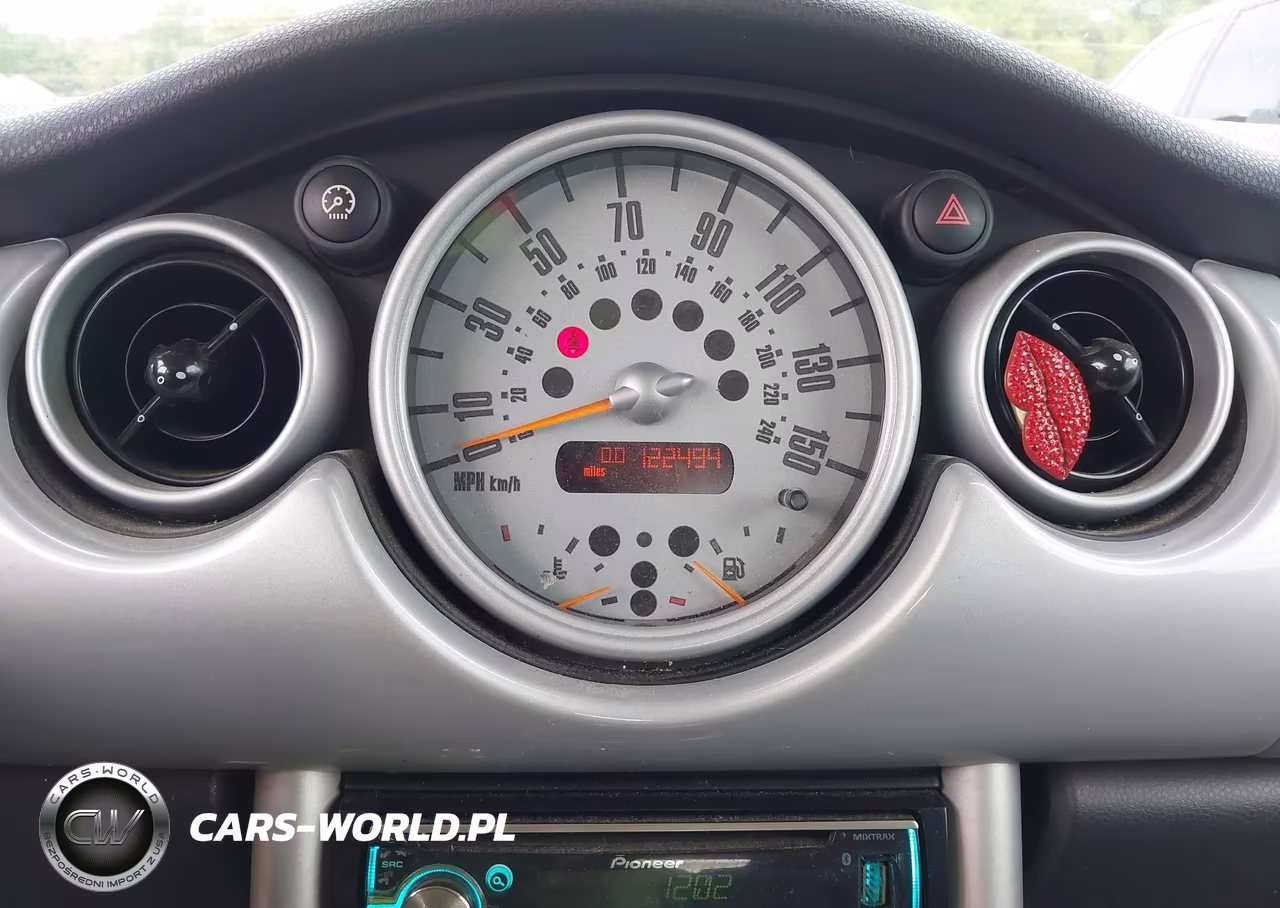2003 Mini Cooper VIN:WMWRC33433TC40144 - 7
