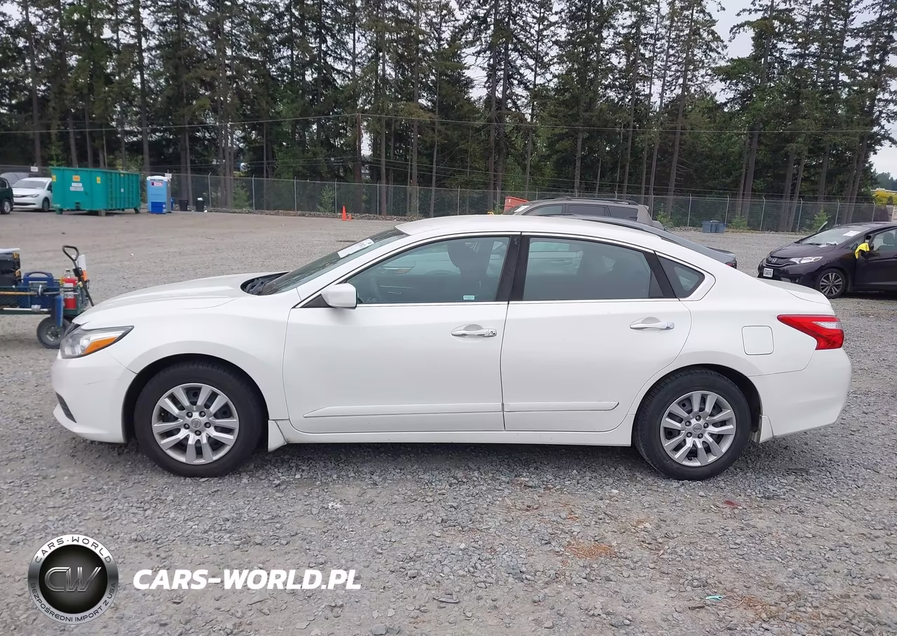 2016 Nissan Altima 2.5 S VIN:1N4AL3AP1GN383524 - 14