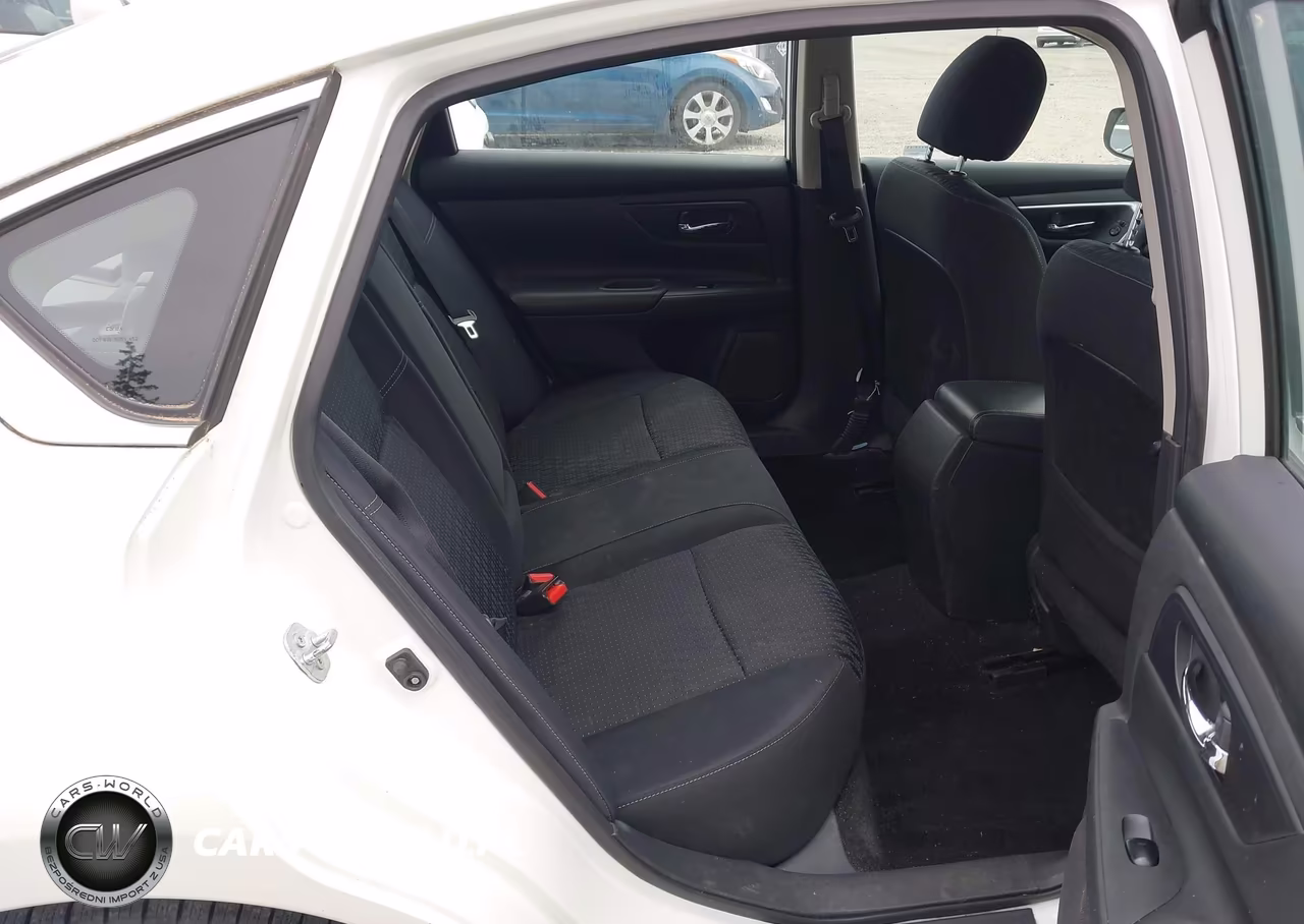 2016 Nissan Altima 2.5 S VIN:1N4AL3AP1GN383524 - 18