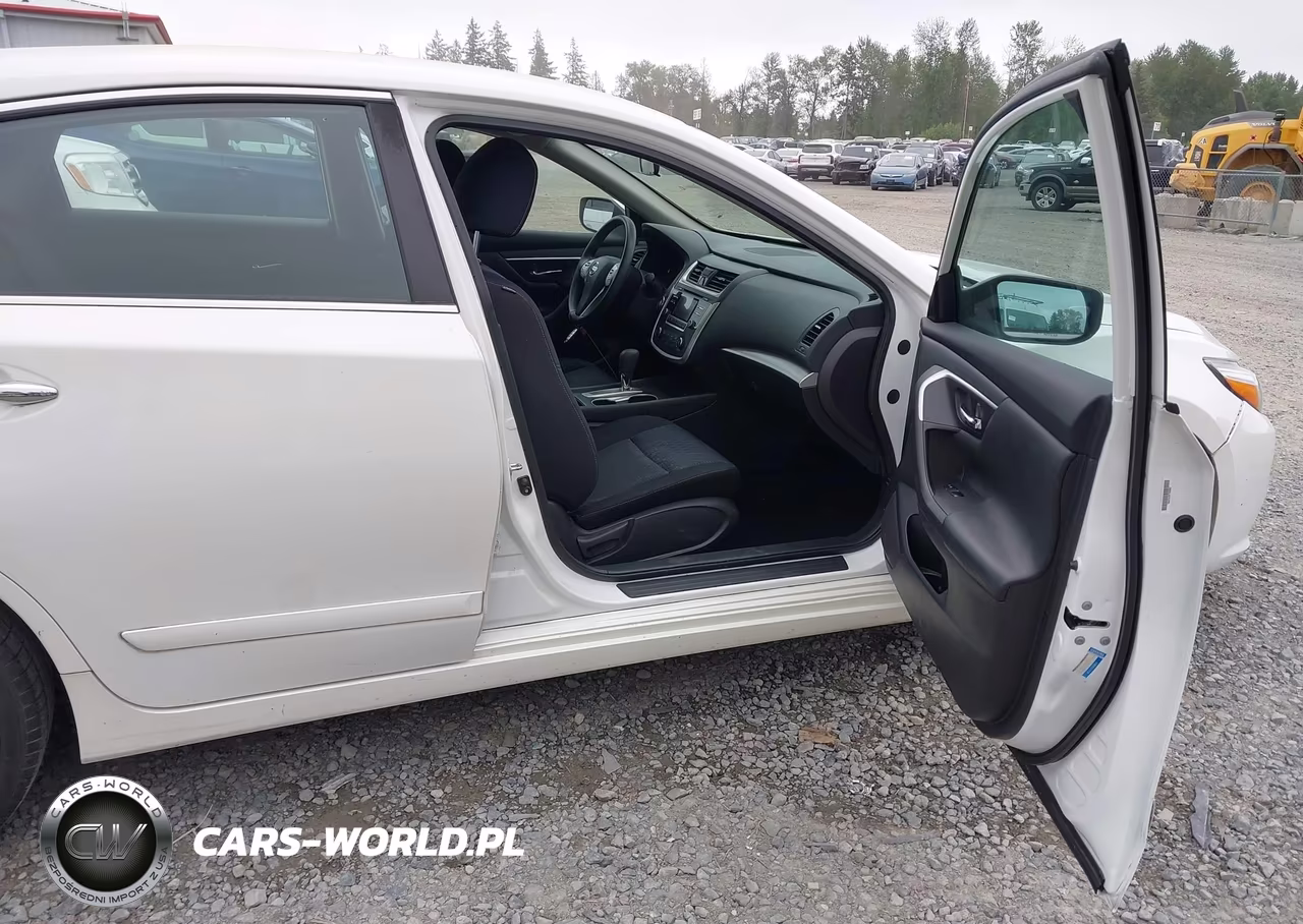 2016 Nissan Altima 2.5 S VIN:1N4AL3AP1GN383524 - 5
