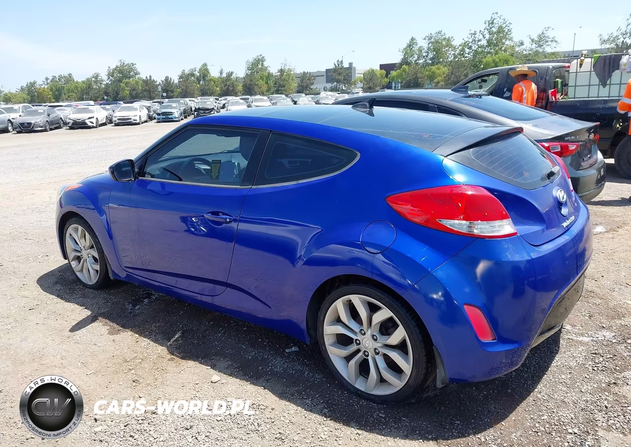 2012 Hyundai Veloster Base W-Gray VIN:KMHTC6AD7CU059502 - 3