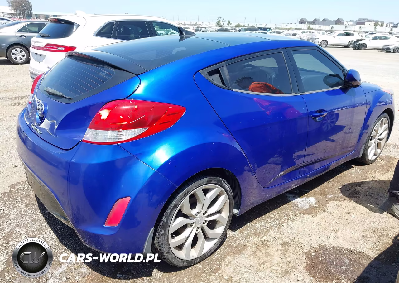 2012 Hyundai Veloster Base W-Gray VIN:KMHTC6AD7CU059502 - 4