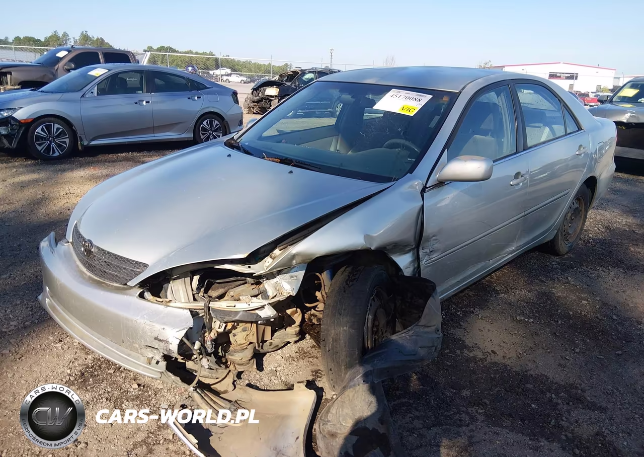 2004 Toyota Camry Le VIN:JTDBE30K340261853 - 6