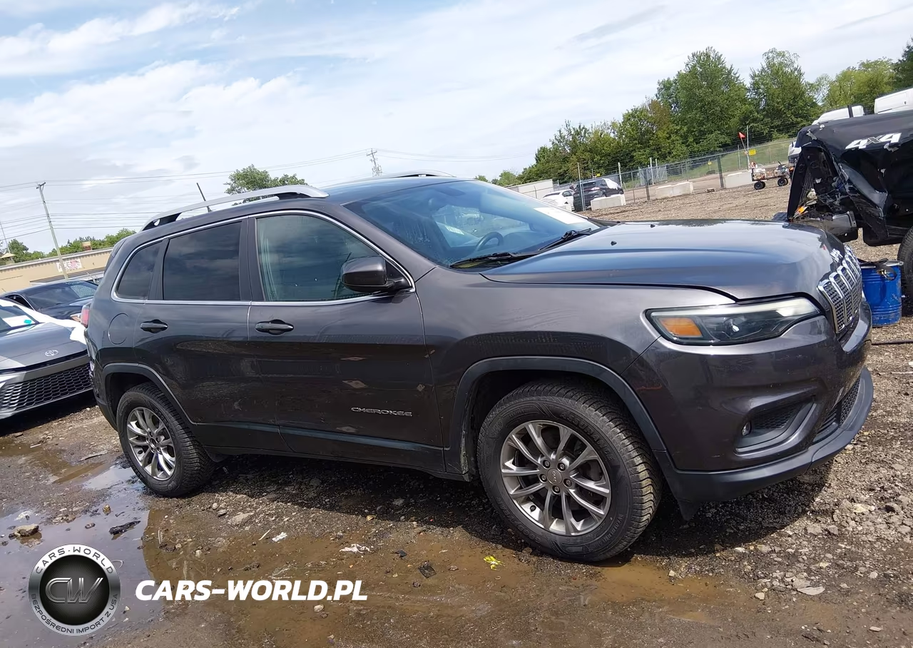 2019 Jeep Cherokee Latitude Plus 4X4 VIN:1C4PJMLN6KD123601 - 13