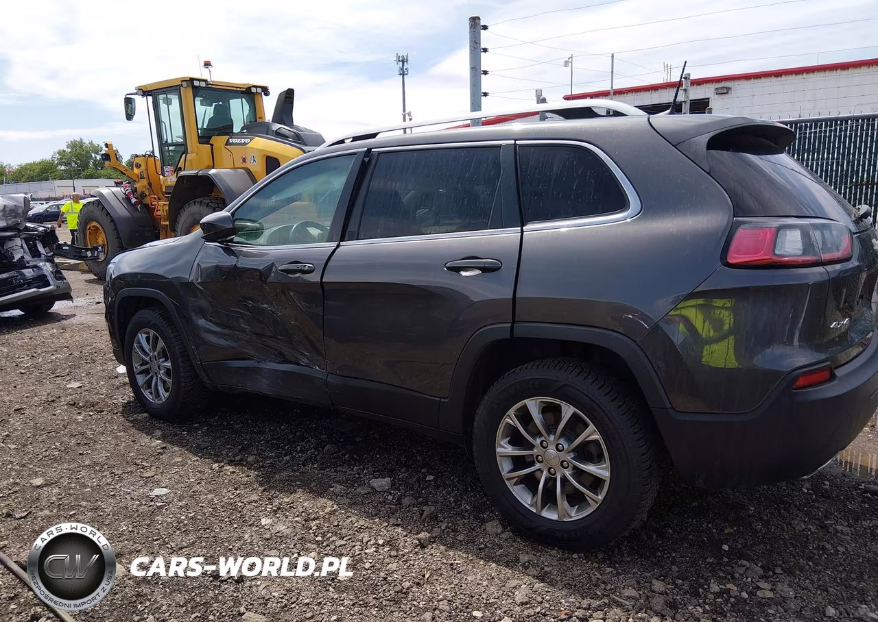 2019 Jeep Cherokee Latitude Plus 4X4 VIN:1C4PJMLN6KD123601 - 14