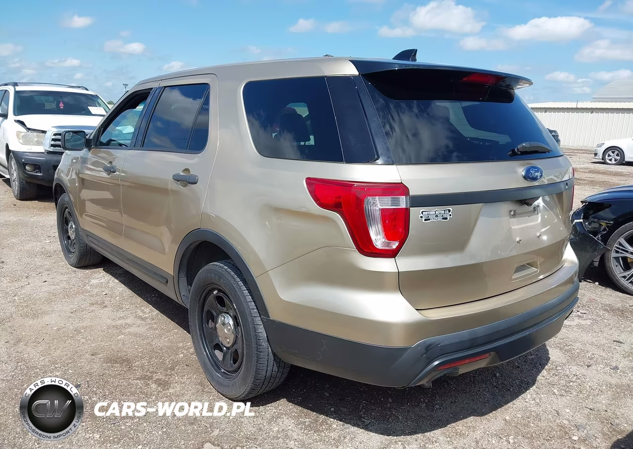 2017 Ford Utility Police Interceptor VIN:1FM5K8AR0HGD57978 - 3