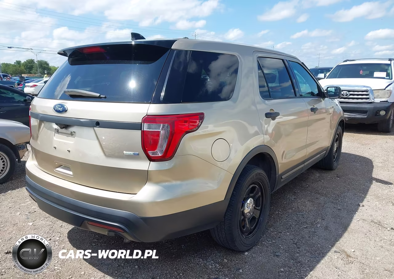 2017 Ford Utility Police Interceptor VIN:1FM5K8AR0HGD57978 - 4