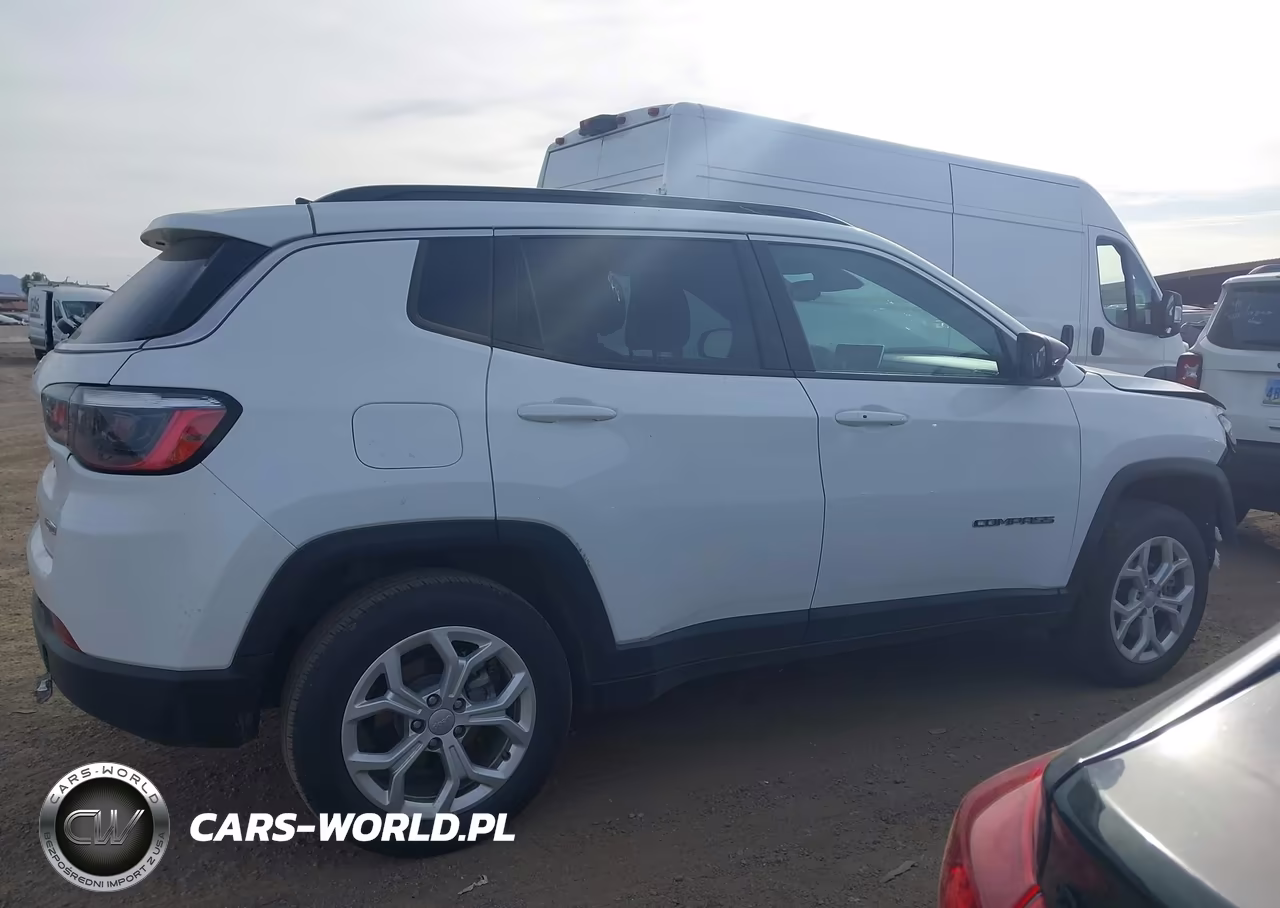 2024 Jeep Compass Latitude 4X4 VIN:3C4NJDBN1RT117847 - 14
