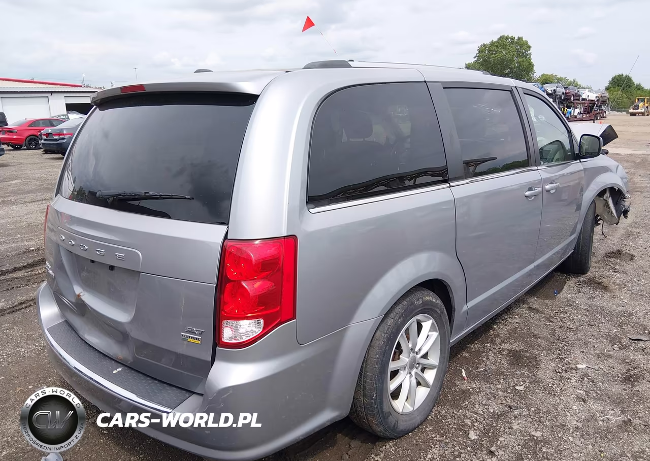2019 Dodge Grand Caravan Sxt VIN:2C4RDGCG0KR761410 - 4