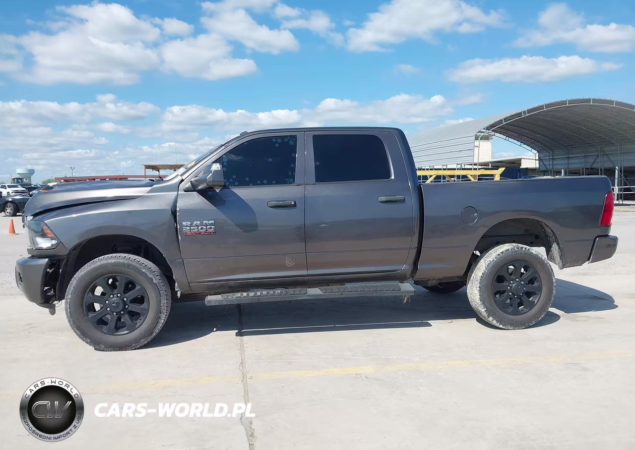 2017 Ram 2500 Tradesman 4X4 6'4 Box VIN:3C6UR5CL1HG676742 - 14