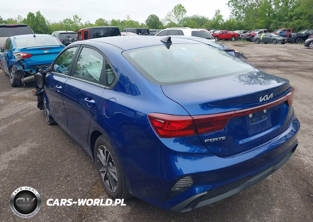 2024 Kia Forte Lxs VIN:3KPF24AD7RE832470 - 3