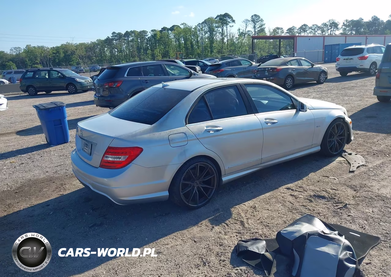 2012 Mercedes-Benz C 250 Sport VIN:WDDGF4HB7CR210868 - 4