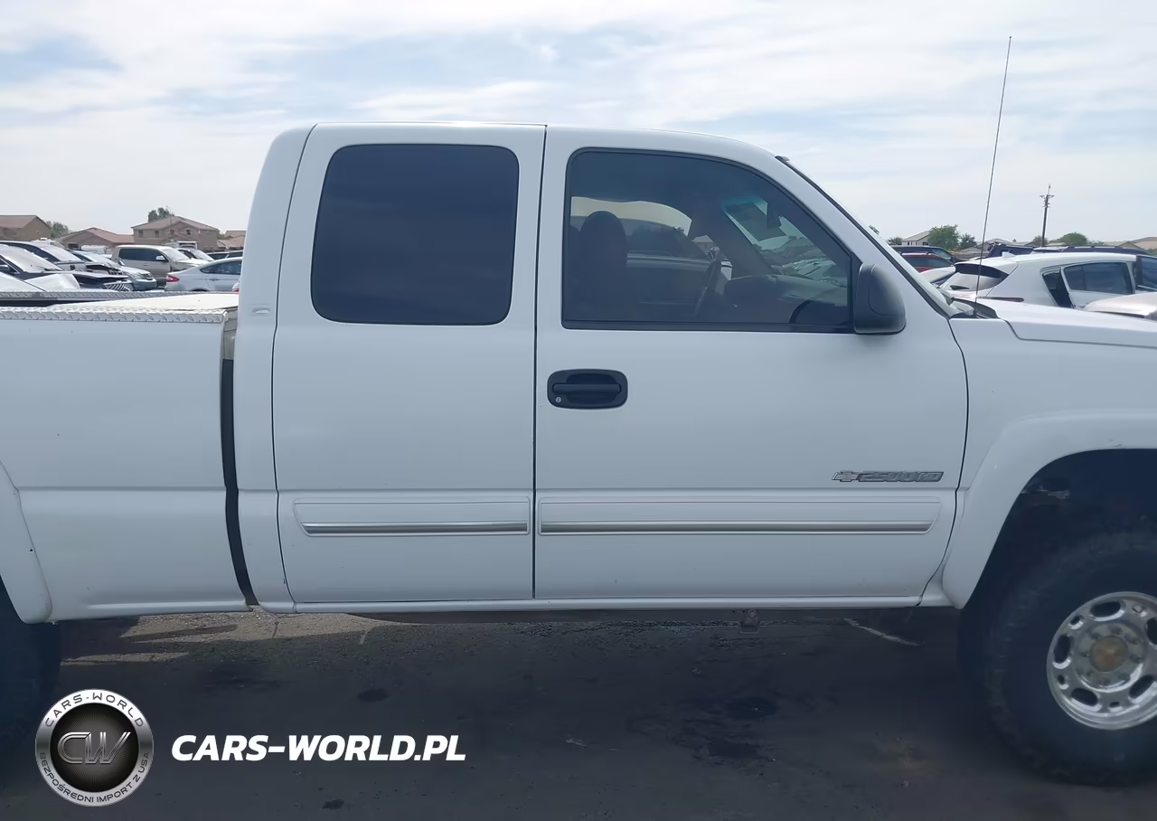 2003 Chevrolet Silverado 2500Hd Ls VIN:1GCHK29UX3E246608 - 13