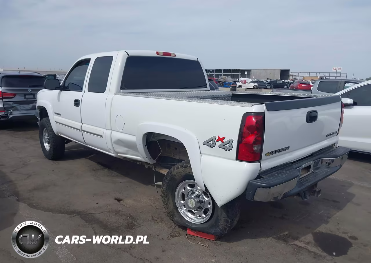 2003 Chevrolet Silverado 2500Hd Ls VIN:1GCHK29UX3E246608 - 3