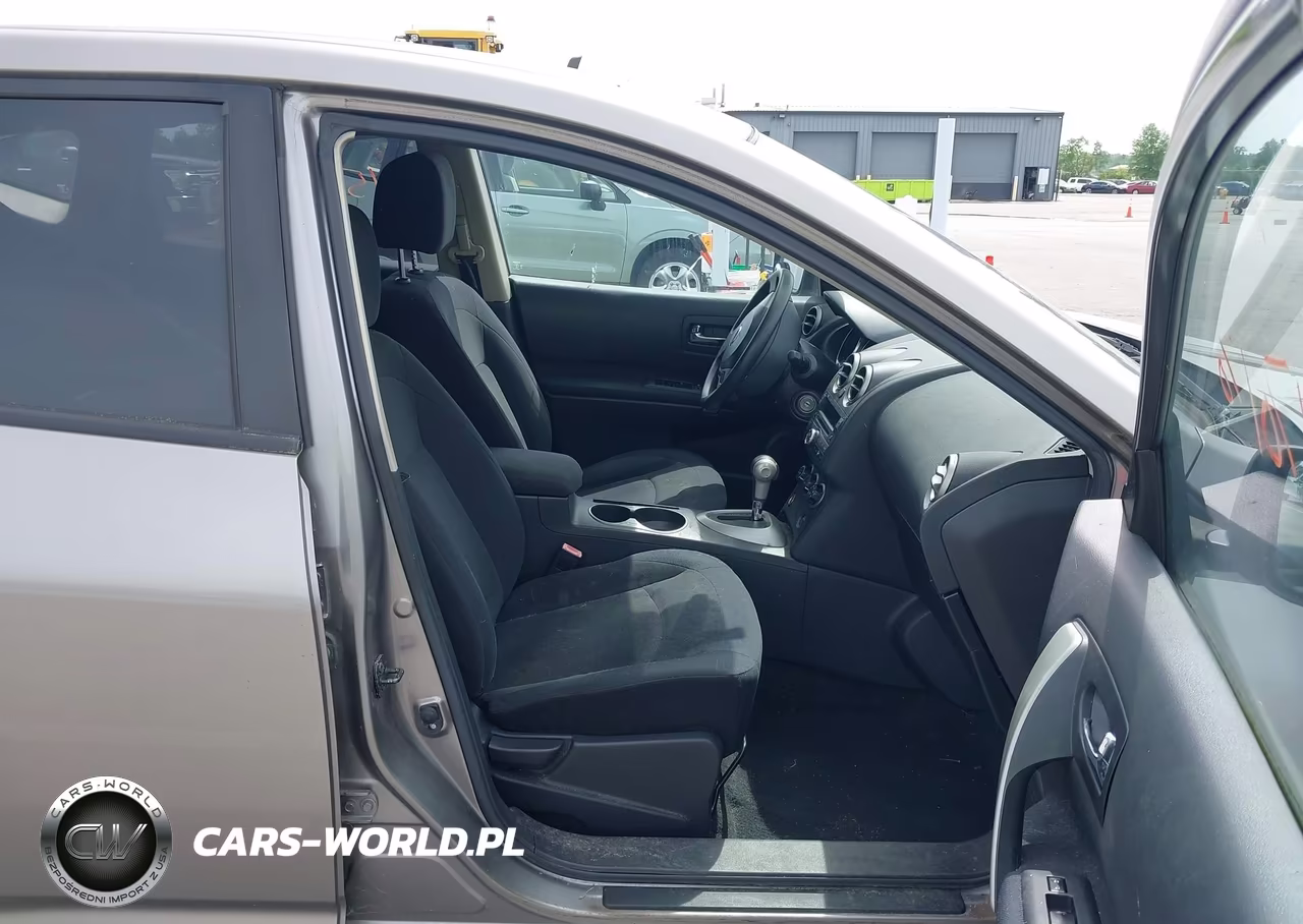 2010 Nissan Rogue S VIN:JN8AS5MV1AW142796 - 5