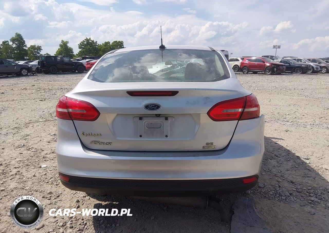 2017 Ford Focus Se VIN:1FADP3FE4HL312940 - 17