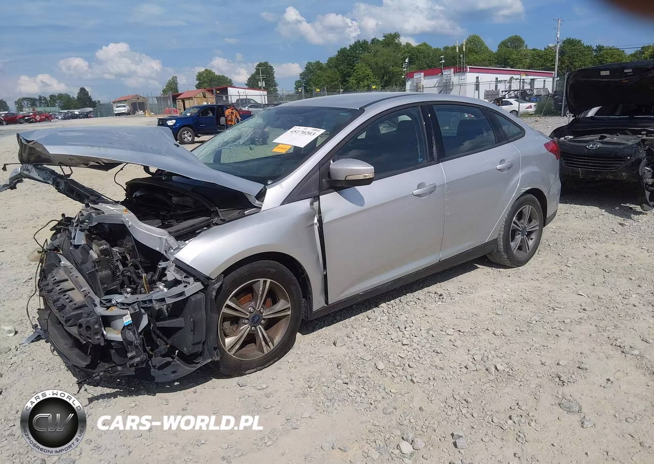 2017 Ford Focus Se VIN:1FADP3FE4HL312940 - 2