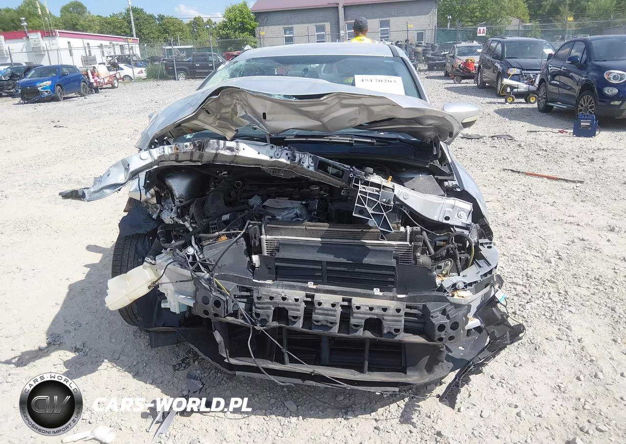 2017 Ford Focus Se VIN:1FADP3FE4HL312940 - 6