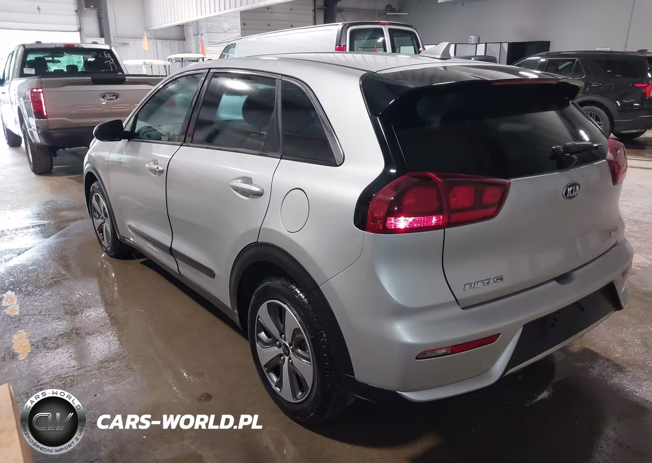 2019 Kia Niro Fe VIN:KNDCB3LC2K5218963 - 3