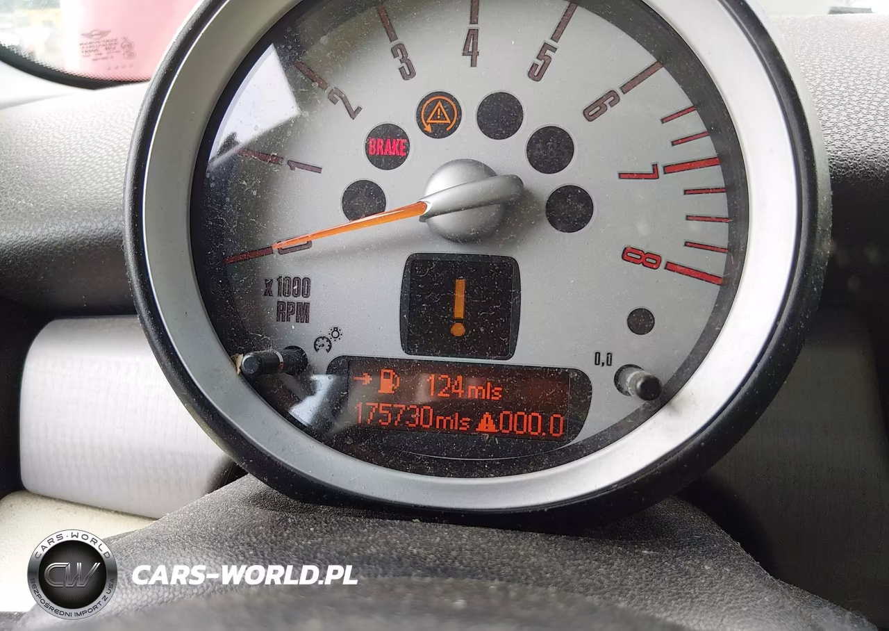 2009 Mini Cooper S VIN:WMWMF735X9TT99816 - 15