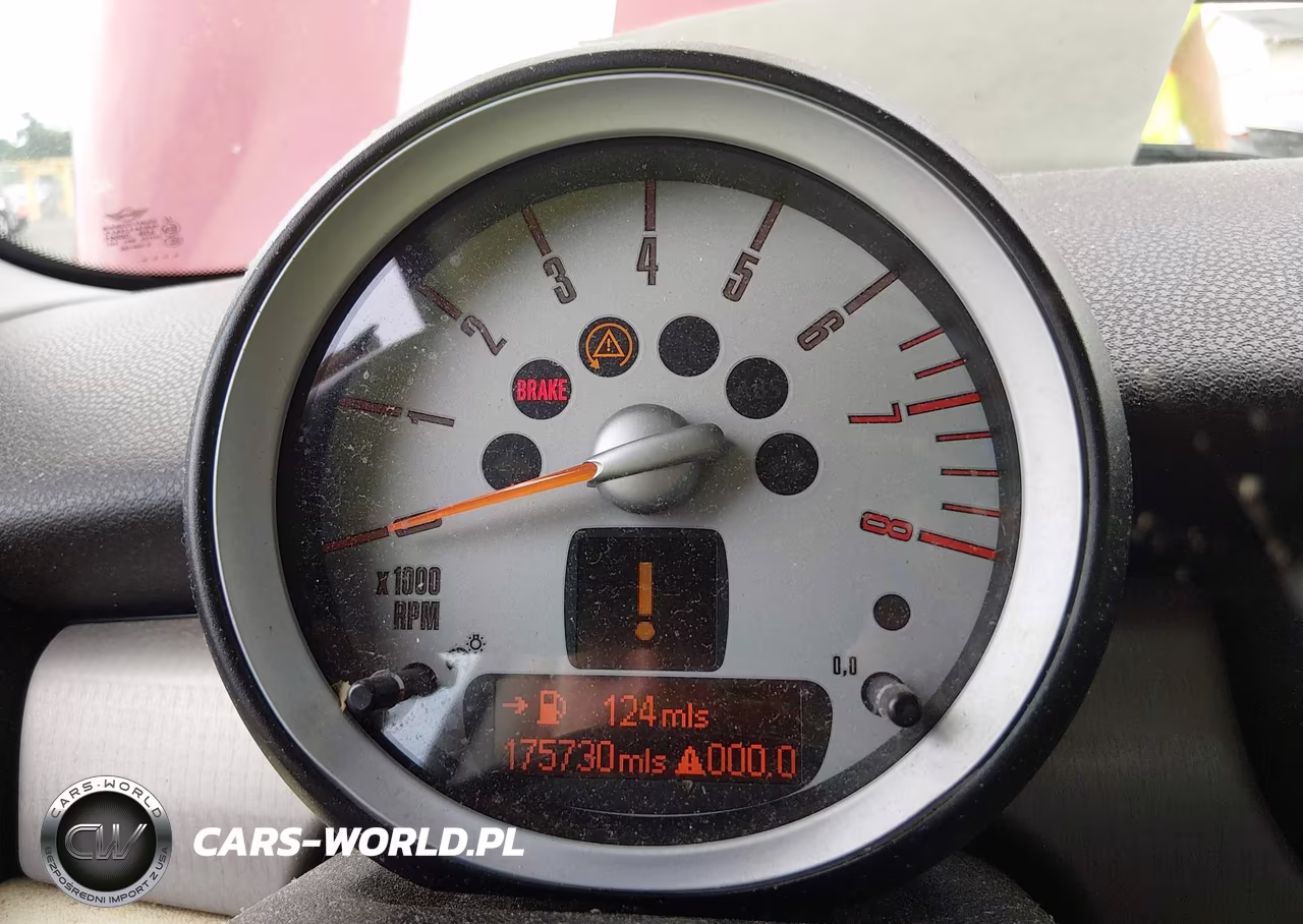 2009 Mini Cooper S VIN:WMWMF735X9TT99816 - 7
