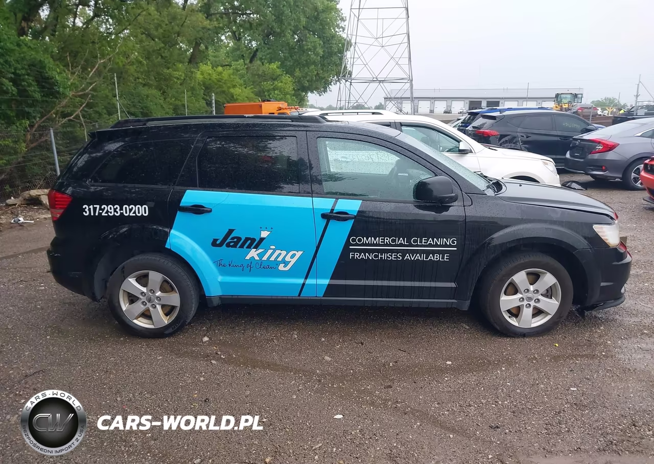 2018 Dodge Journey Se VIN:3C4PDCABXJT383857 - 13