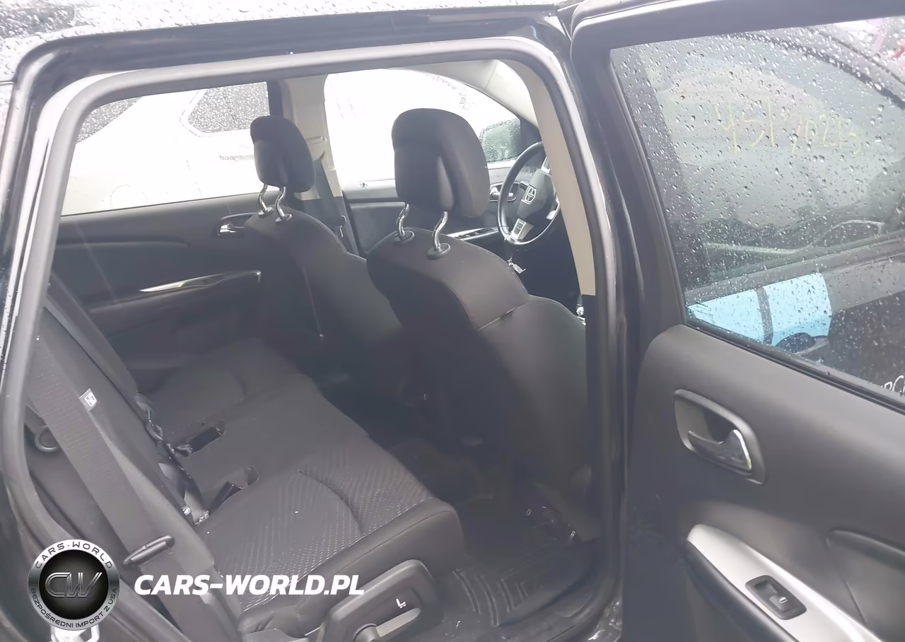 2018 Dodge Journey Se VIN:3C4PDCABXJT383857 - 8
