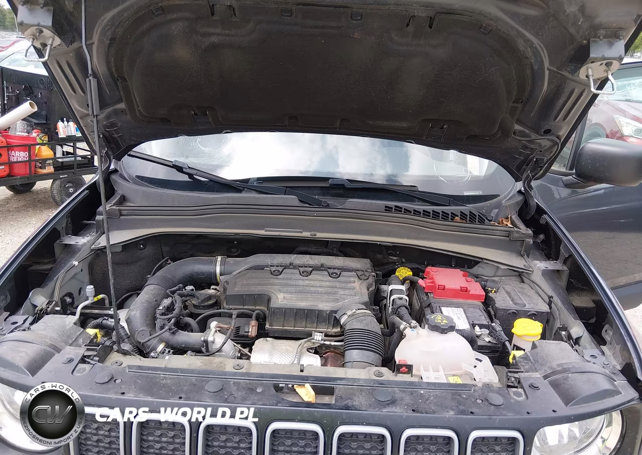 2023 Jeep Renegade Latitude 4X4 VIN:ZACNJDB10PPP17161 - 10