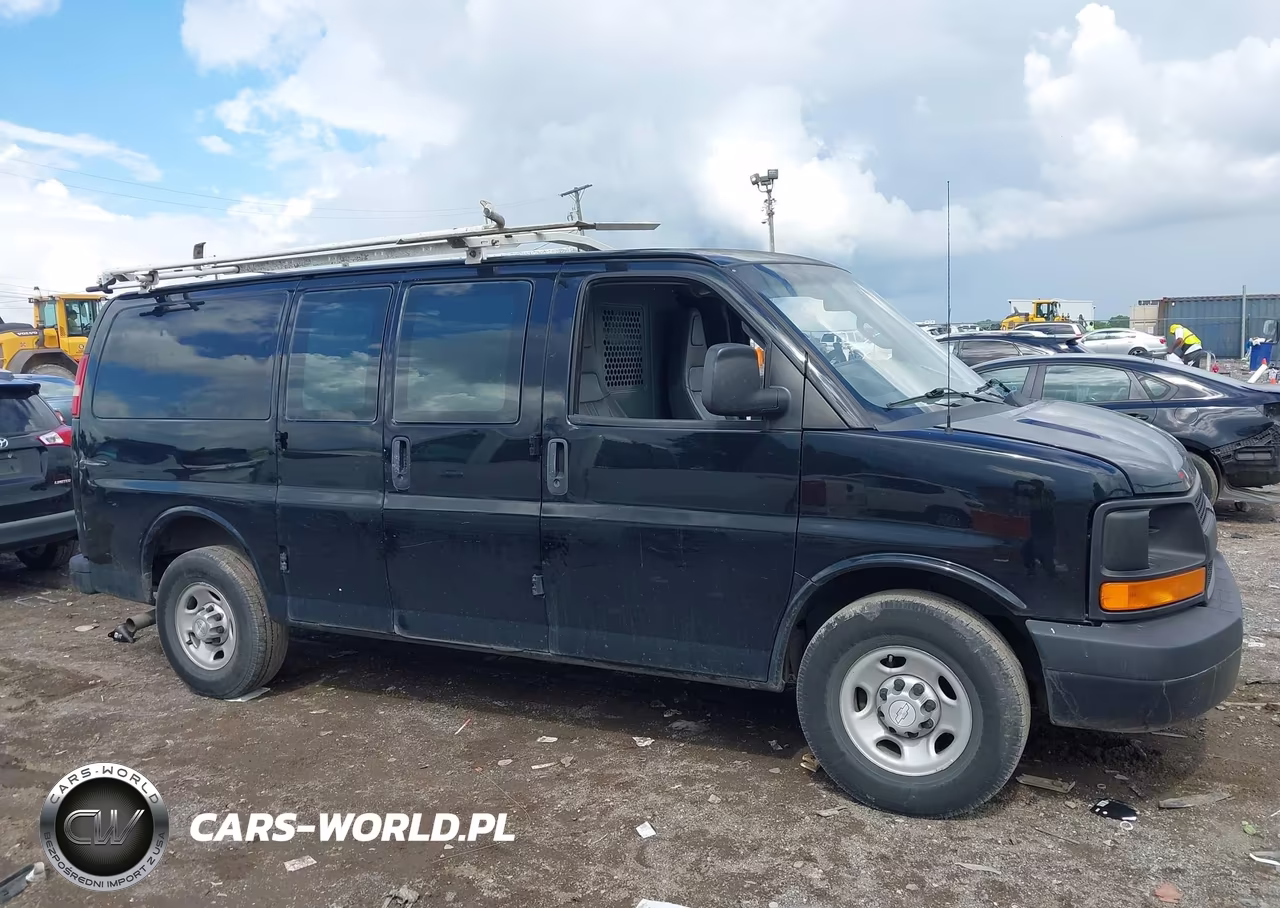 2016 Chevrolet Express 2500 Work Van VIN:1GCWGAFFXG1329977 - 13