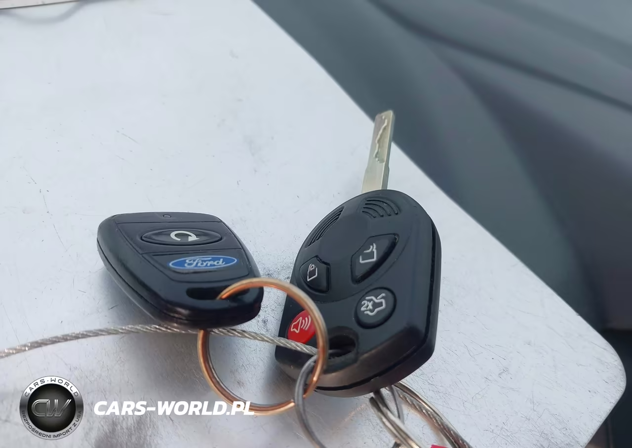 2016 Ford Focus Se VIN:1FADP3F28GL374250 - 11