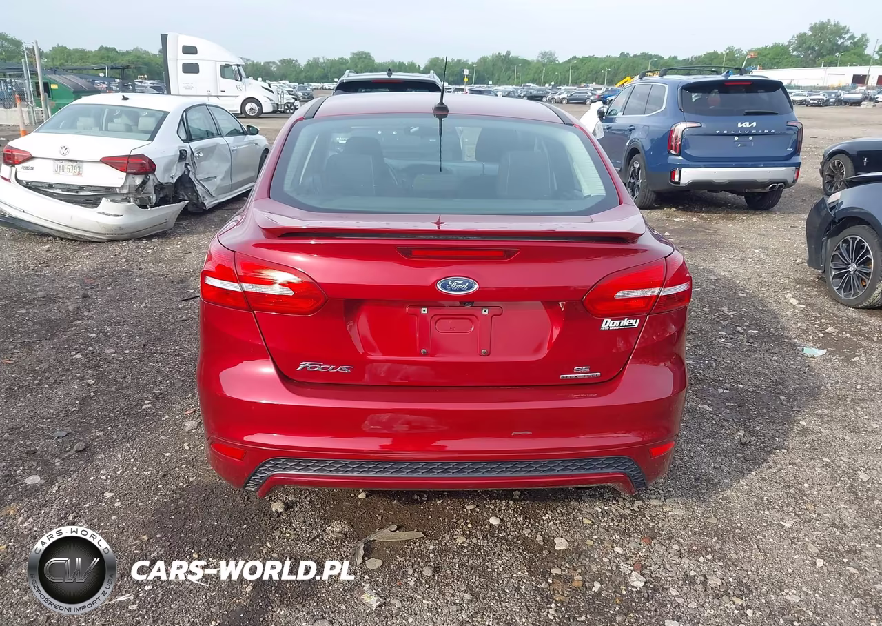 2016 Ford Focus Se VIN:1FADP3F28GL374250 - 17