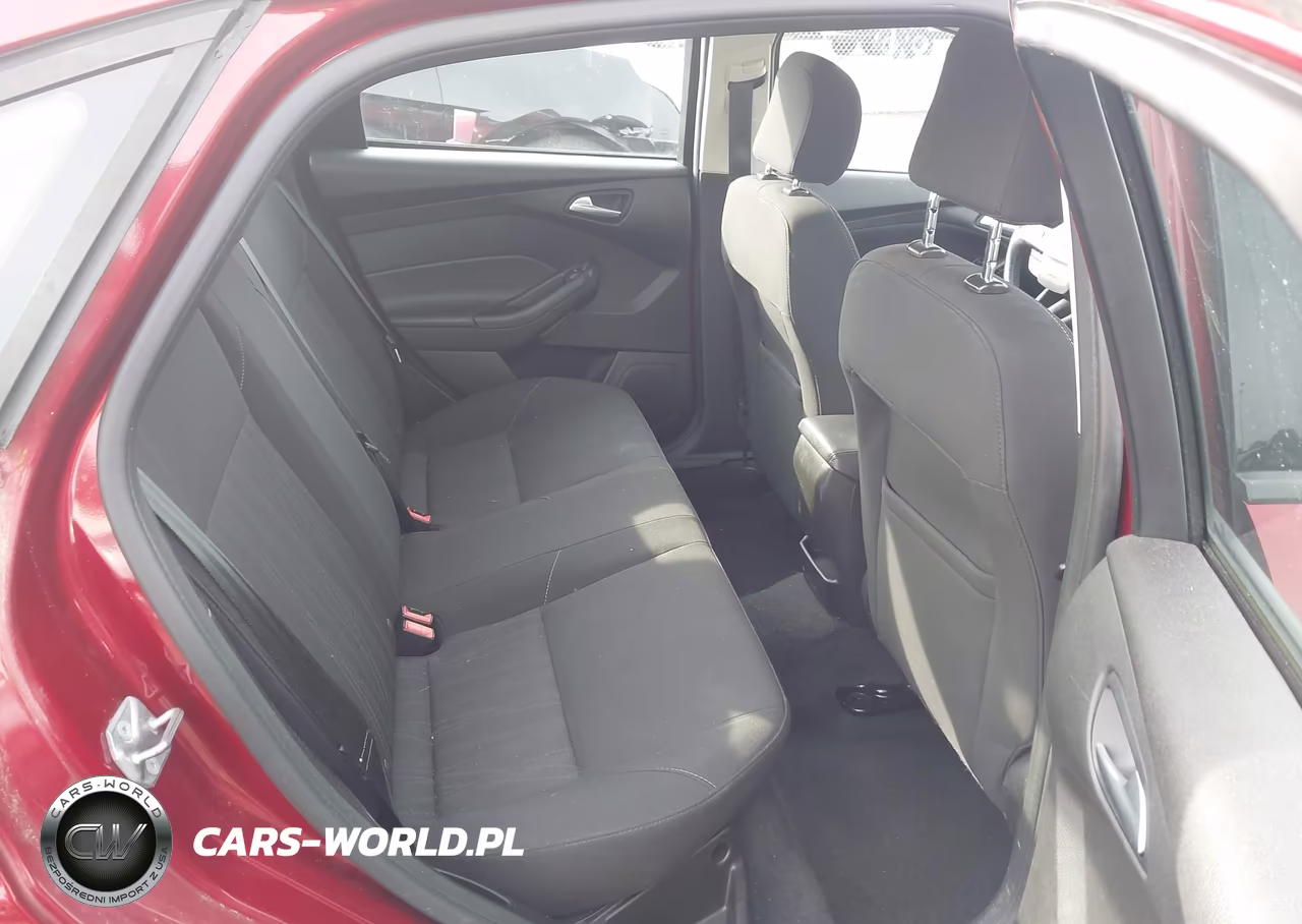 2016 Ford Focus Se VIN:1FADP3F28GL374250 - 8