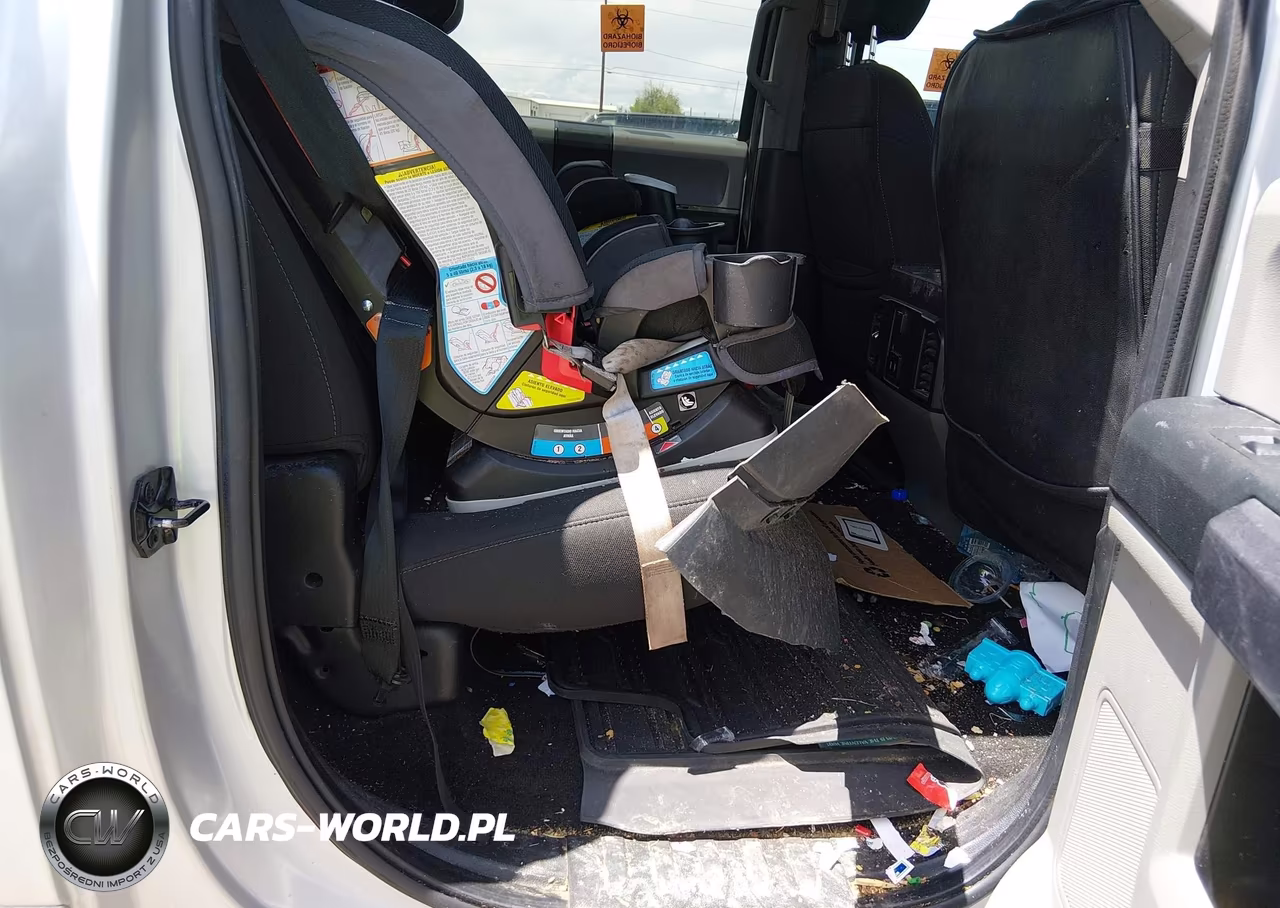 2018 Ford F-150 Xl VIN:1FTEW1EP3JKC23932 - 8