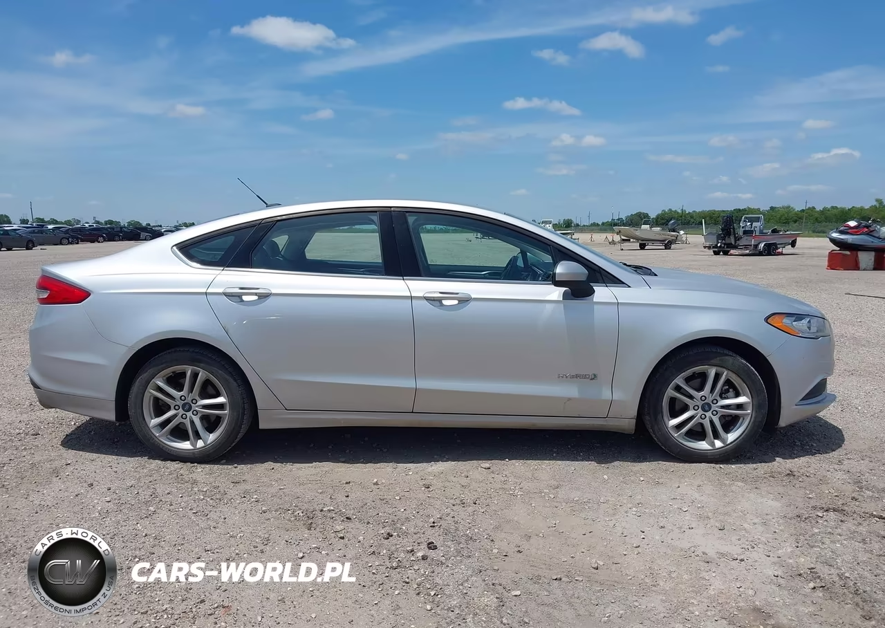 2018 Ford Fusion Hybrid S VIN:3FA6P0UU1JR278948 - 13
