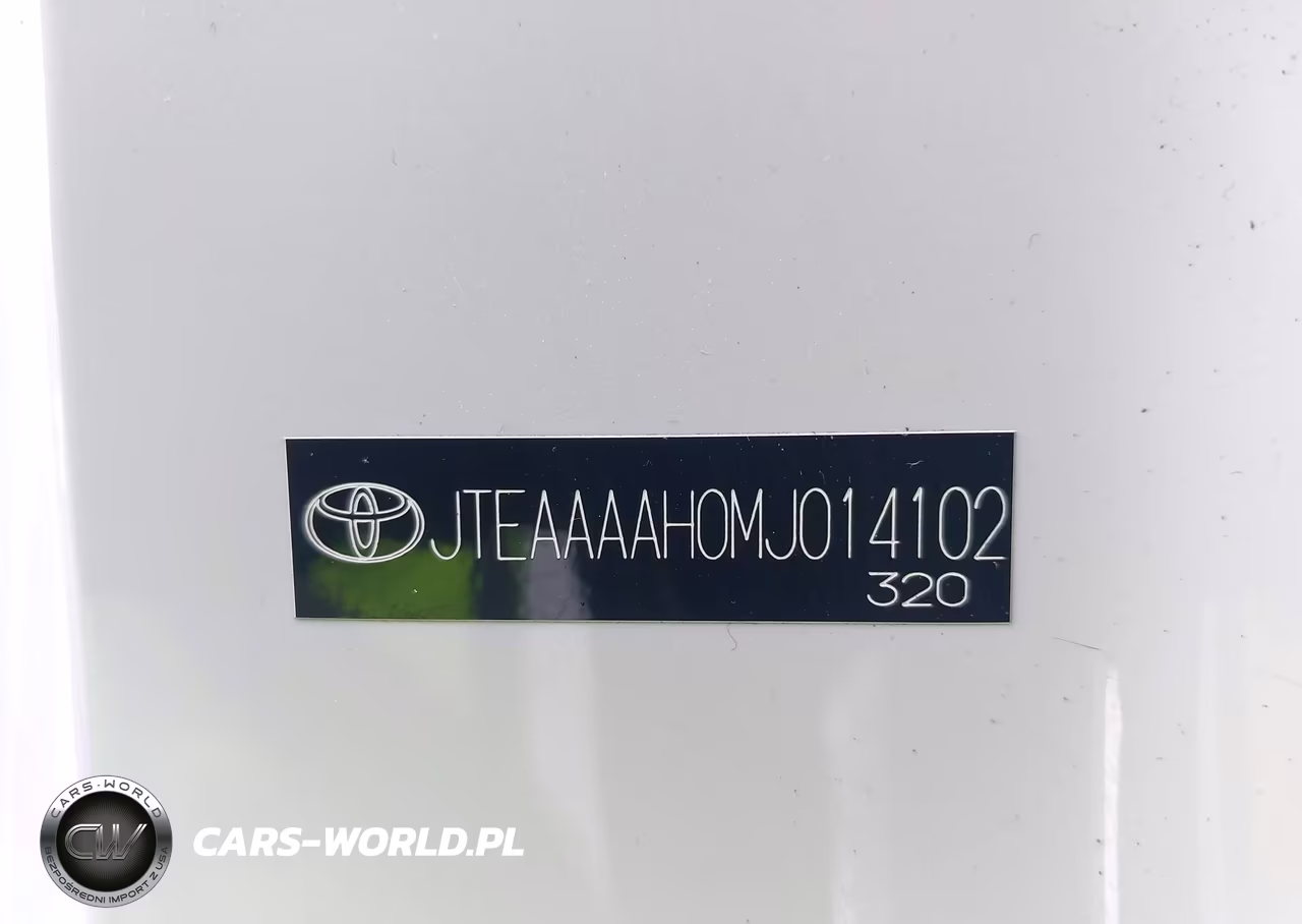 2021 Toyota Venza Limited VIN:JTEAAAAH0MJ014102 - 18