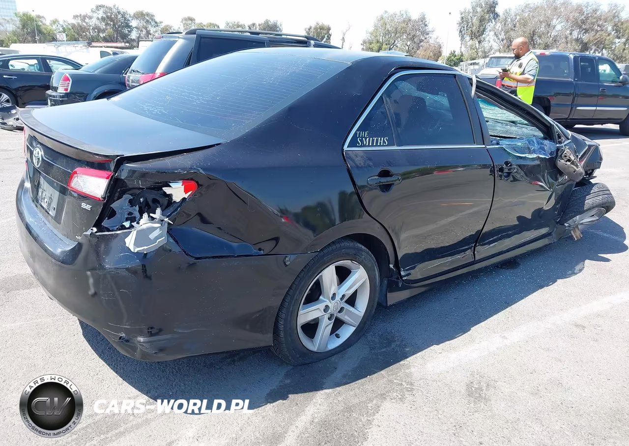 2013 Toyota Camry Se VIN:4T1BF1FK3DU263311 - 4