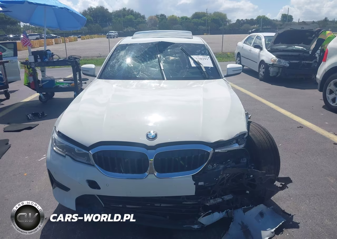 2021 BMW 330I xDrive VIN:3MW5R7J05M8B52125 - 11