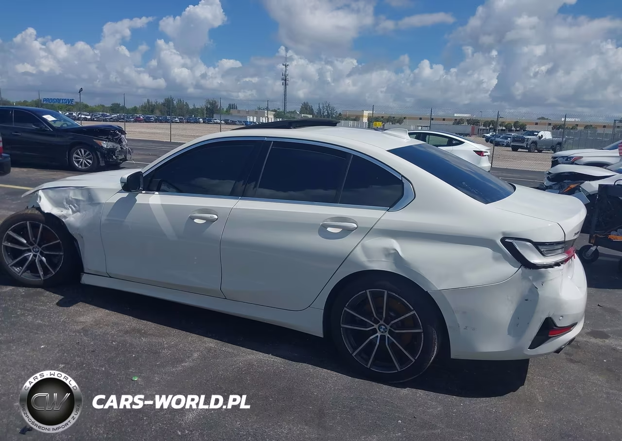 2021 BMW 330I xDrive VIN:3MW5R7J05M8B52125 - 13